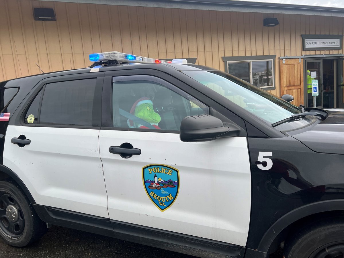 You never know who you'll run into at the #Sequim Public Safety Fair!  Come down to the Guy Cole Center at Carrie Blake Park on Saturday, October 4 from 9 am to 4 pm and meet members of the Sequim Police Department, Public Works, Clallam County Fire District #3 and more!