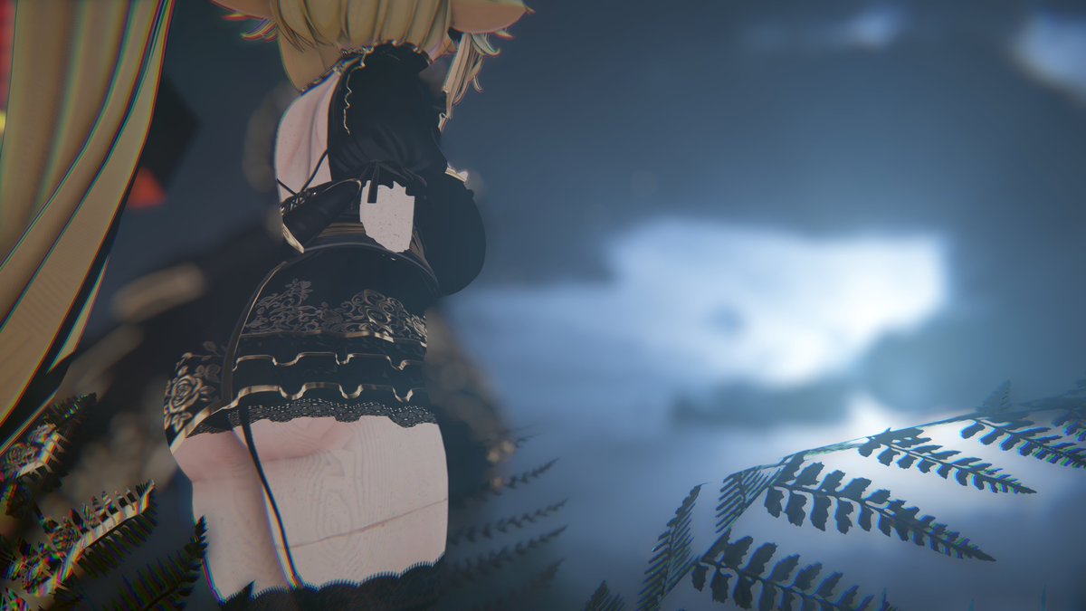 OnlyFomx's tweet image. i love watching a full moon at night~ 🌑