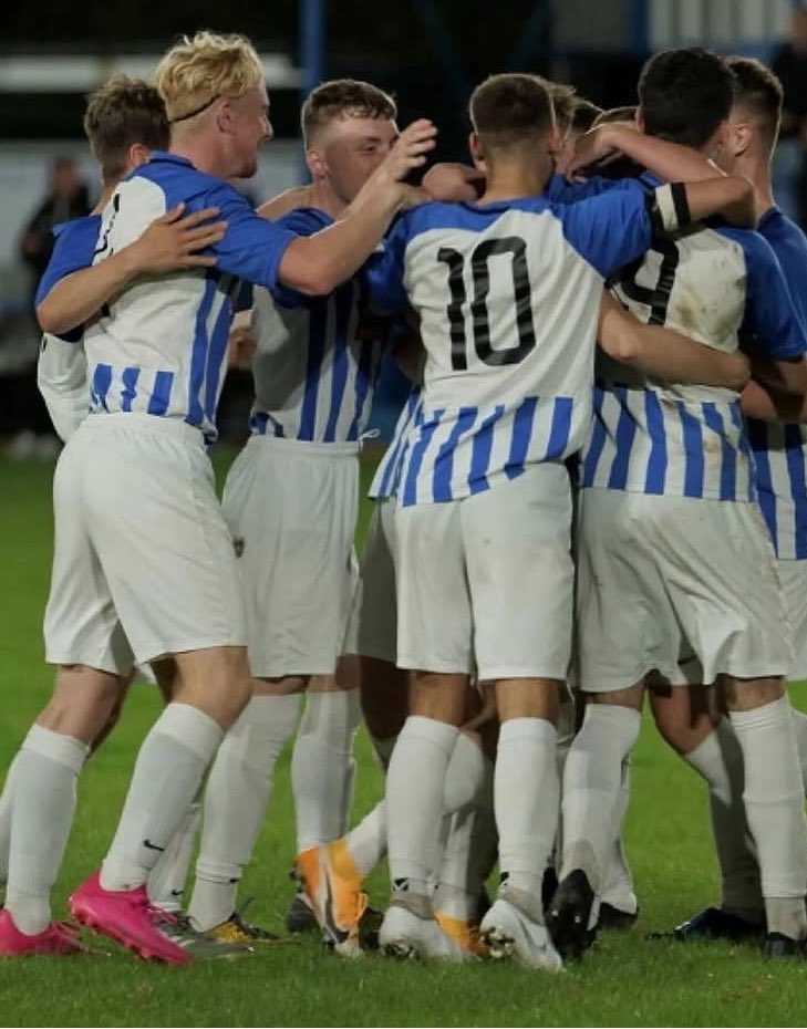 FA YOUTH CUP

Our U18s are in action tomorrow evening as they face <a href="/GatesheadFCU19s/">Gateshead FC U19s</a>. 

Let’s give the young lions as much support as possible. 

Kick off is at 6:30pm. 

🦁🔵⚪️🦁