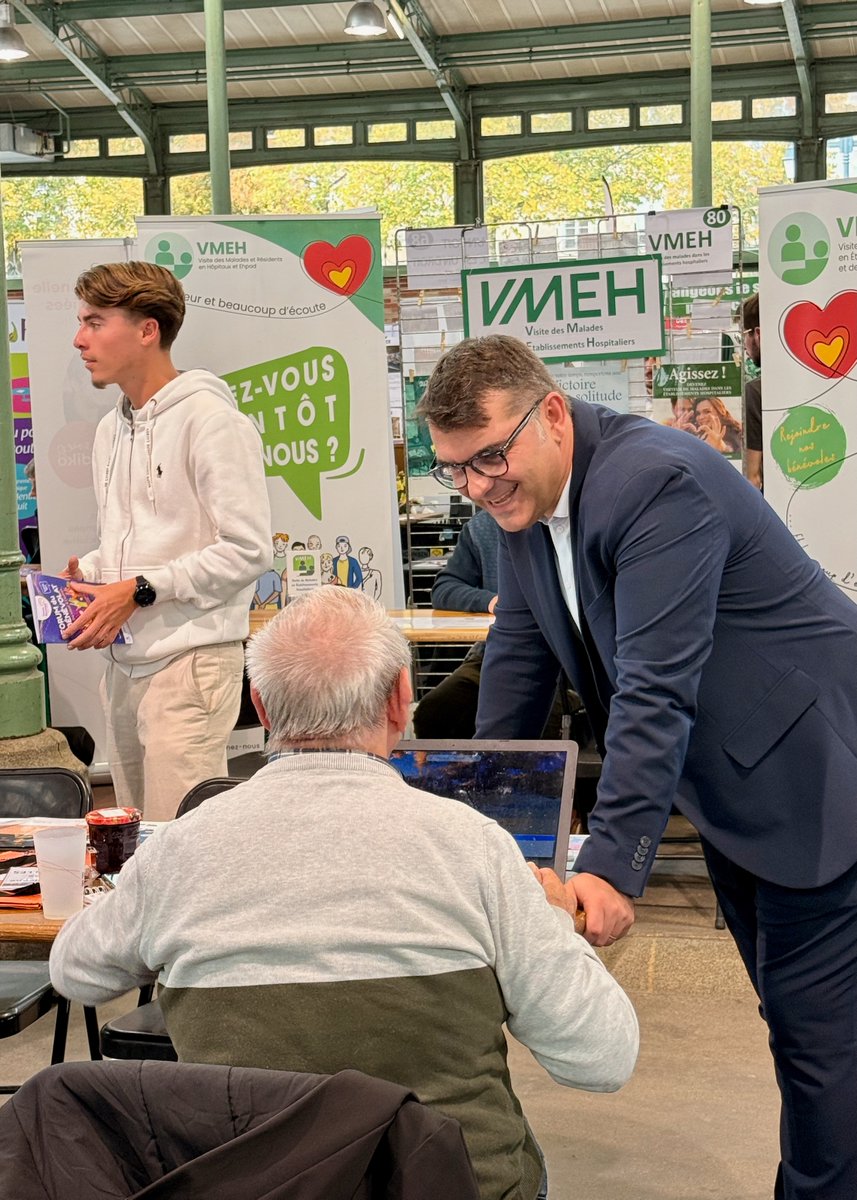 Ch_Compagnon's tweet image. Aujourd&apos;hui, j’ai eu la joie de visiter le Forum du Bénévolat aux Halles Martenot. Plus de 140 associations étaient présentes pour témoigner de la richesse et de la diversité de l’engagement bénévole à Rennes. 🌟 #Rennes #ForumDuBénévolat