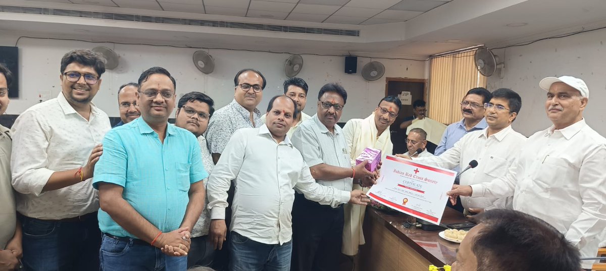 Red Cross Deoria tweet media