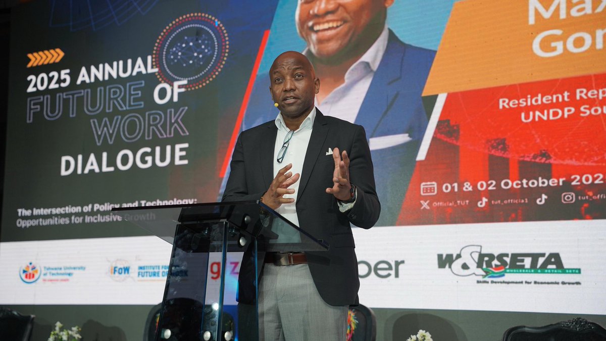 GomeraM's tweet image. At the #FutureOfWorkDialogue, I shared a simple truth: Africa’s talent isn’t missing – it’s waiting for the right systems. I proposed #DataEmbassies – enabling nations to share AI infrastructure, cut costs, &amp;amp; unlock opportunities for young innovators. We’re building the future