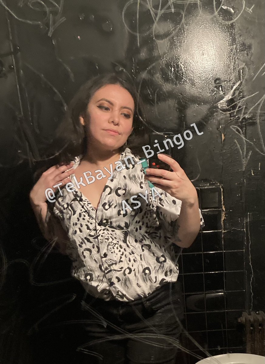 Rüya gibi düşündüklerim aklımda dönüyor.