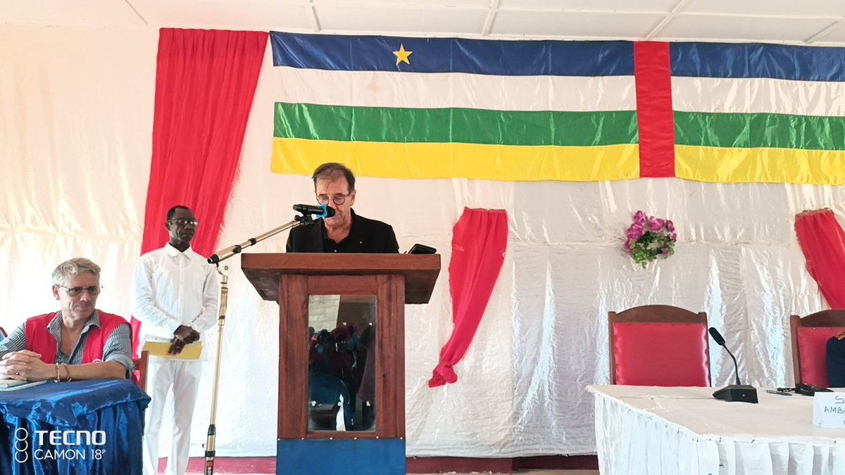 ✨ Lancement à Sibut du projet « Actrices du changement » pour l’autonomisation des femmes et l’égalité.

Présence de Mme Lucienne Baka, Gouverneur de Kagas, et de M. Bruno Foucher, Ambassadeur de France 🇨🇫🤝🇫🇷.
#CoopérationFrancoCentrafricaine #Paix #DéveloppementLocal #Kagas