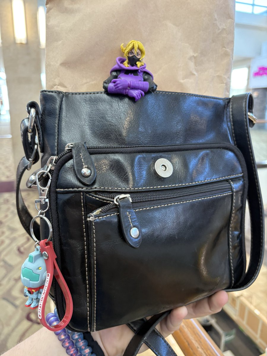 Black Leather. Steph in my pocket. 

Rolling like Cassandra Cain.