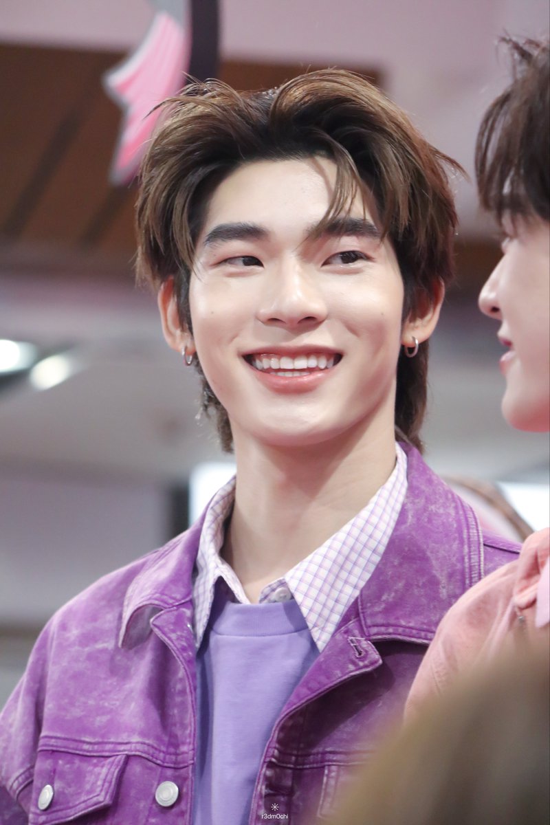 เข้าใจคำว่าหูตั้งหางกระดิก ไม่เอามาใหม่นะคะอะ 🐶

#twnpich ✳︎ <a href="/twnpich/">2Tee</a> 
#CENTRALSANRIOxTEETEEPOR