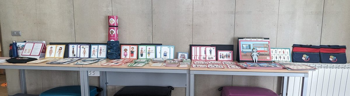 Comienza la Jornada "Desarrollo afectivo-sexual y socio-relacional del alumnado con NEE" en el <a href="/CFIE_Avila/">CFIE_Avila</a>, disfrutando de la experiencia de Natalia Rubio Arribas y con la participación de distintos perfiles educativos. <a href="/educacyl/">Educación JCyL</a> #formacionCyL