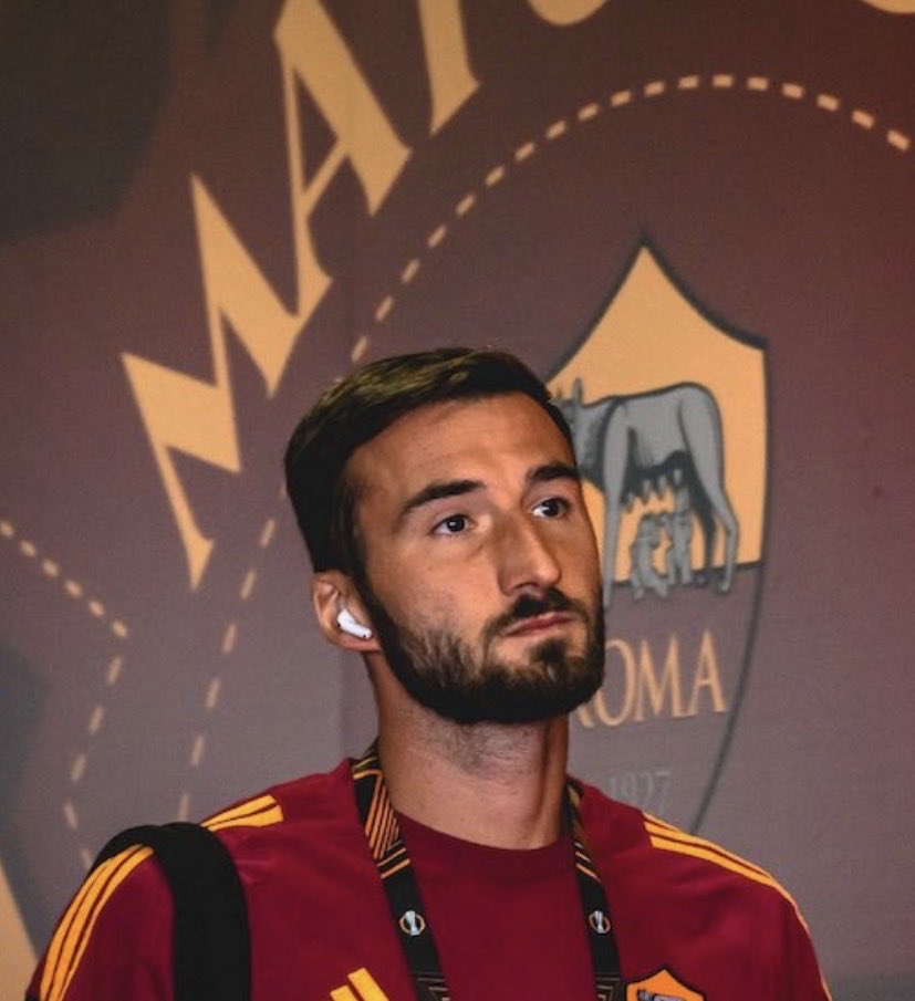 celluzzi's tweet image. Madonna pronti daje soprattutto CRISTANTE CHE CARICA CHE ME DA 🙄