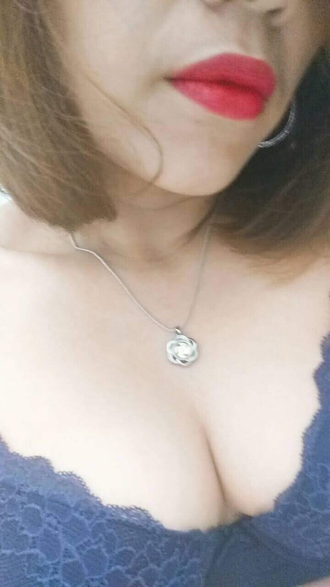 NangfarPrayaman's tweet photo. เบาๆก่อนนอนนะค่ะ https://t.co/LWqnbI7MNH