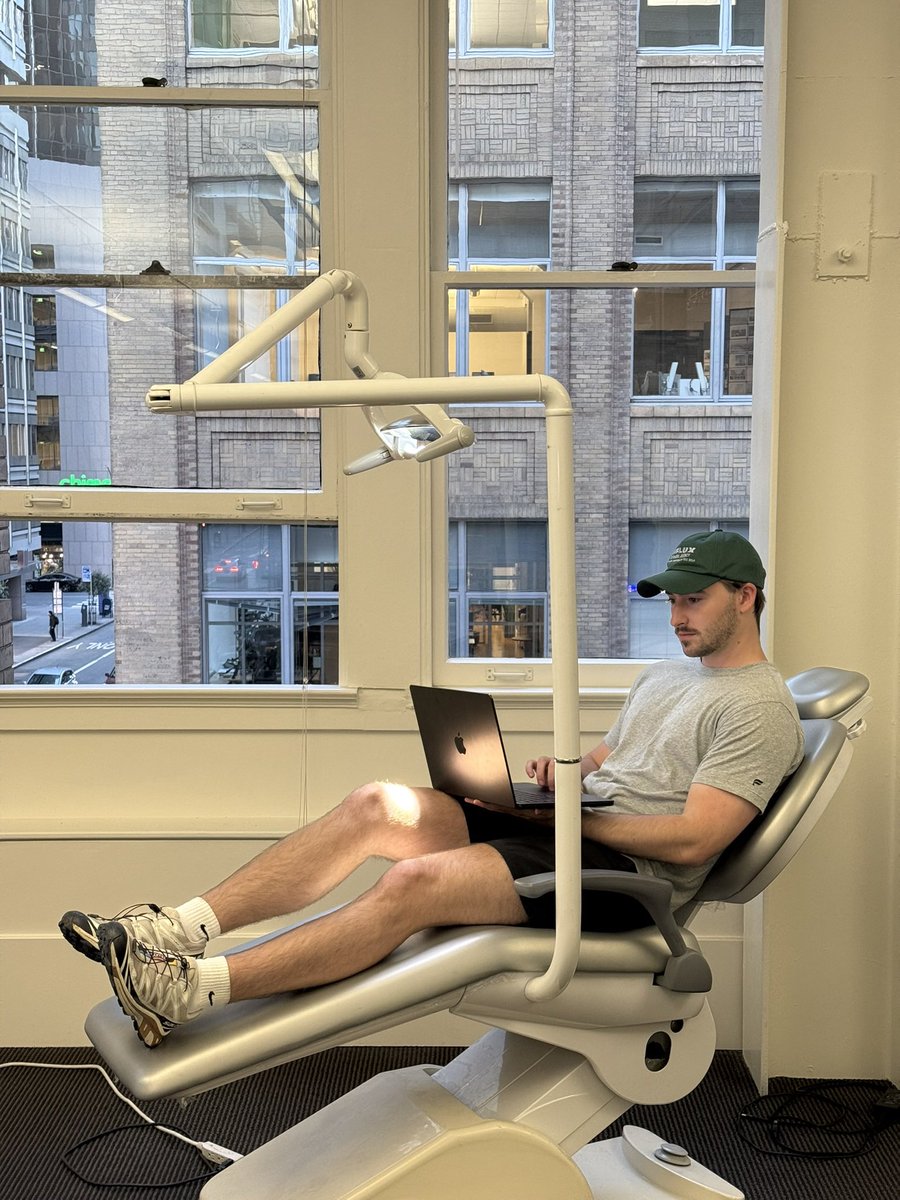 anton lin tweet media