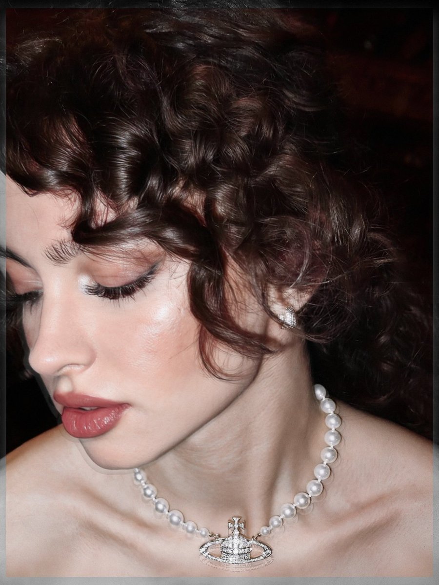 جمالها مميز بششكل وأنا بحب الحلوين 🫰🏻🤍

#SuBurcuYazgıCoşkun