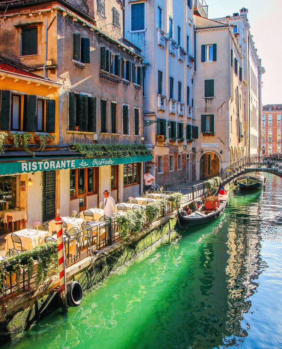 GenesisSmi72862's tweet photo. Venice, Italy https://t.co/WCElR72LNS