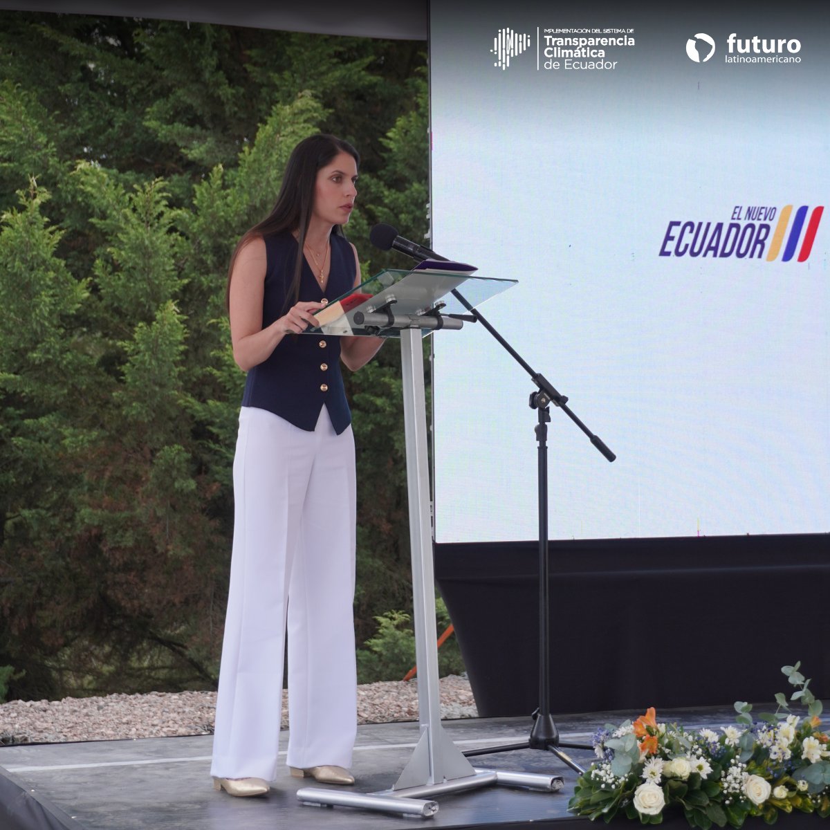 FuturoLatinoame's tweet photo. #Proyecto #CBIT_EC | 👏 Se reconoció la participación de los proveedores de información que se han capacitado en el uso del SINGEI.  

 🎓 La Viceministra de Ambiente y Energía, Daniela Limongi, reconoció a estos a estos actores clave. https://t.co/PTq5aidl85