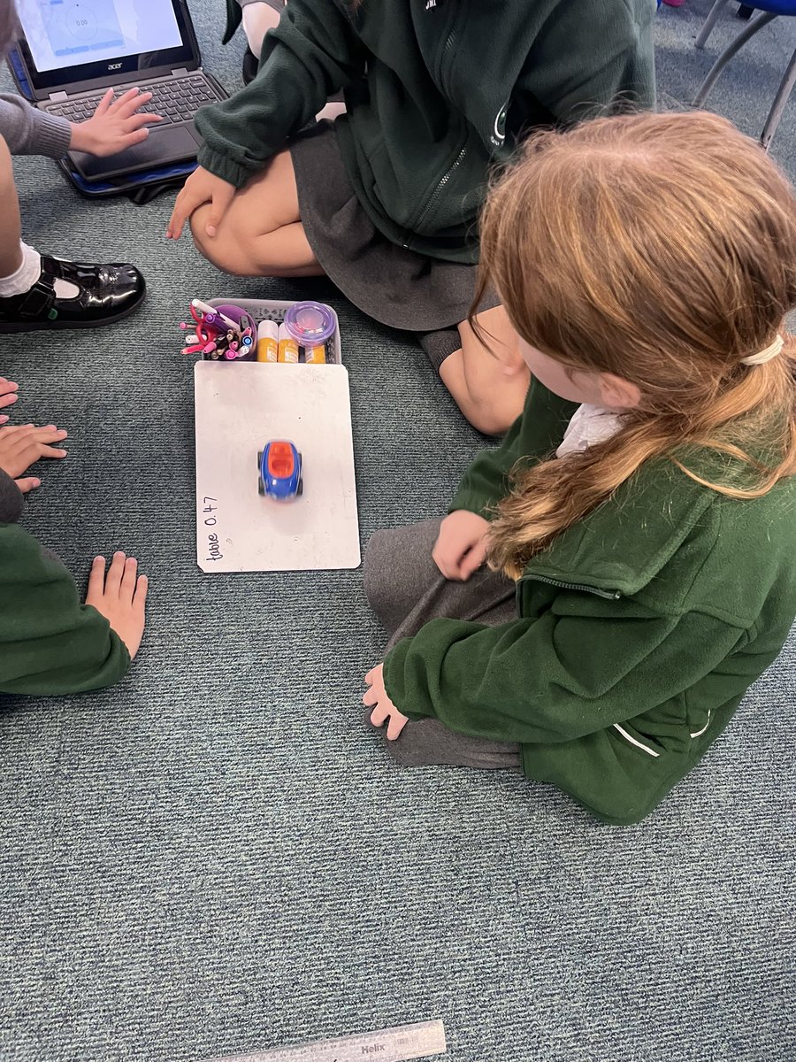 ManorParkSchSM1's tweet image. Year 5 became scientists and explored friction in their very own experiment. They made predictions, decided on variables and carried out their tests before writing them up like a scientist! #WeAreLEO #mppascience
