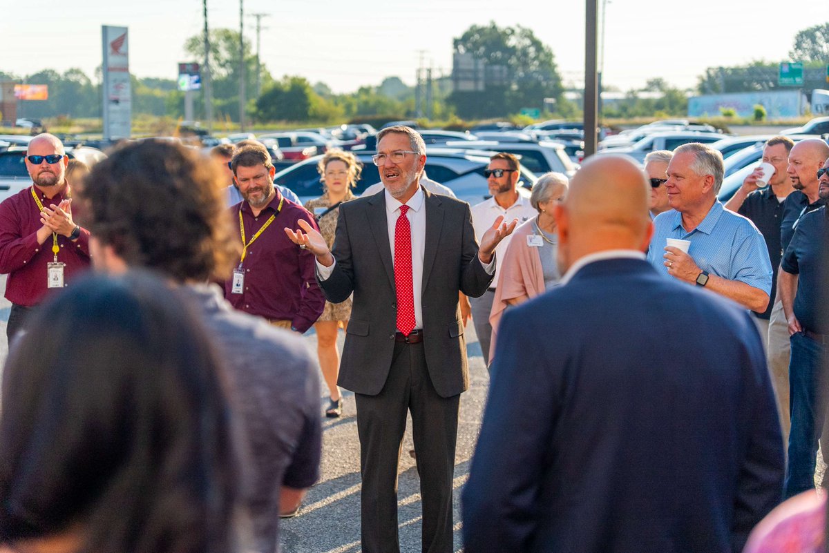 SpringdaleCofC's tweet image. 🎉 Springdale Schools Opens Professional Development Center! 🎉
This new center is another exciting addition that will support educators and strengthen the future of our community.
Thank you to our Ribbon Cutting sponsor: H&R Block