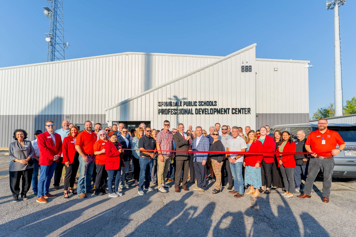 SpringdaleCofC's tweet image. 🎉 Springdale Schools Opens Professional Development Center! 🎉
This new center is another exciting addition that will support educators and strengthen the future of our community.
Thank you to our Ribbon Cutting sponsor: H&R Block