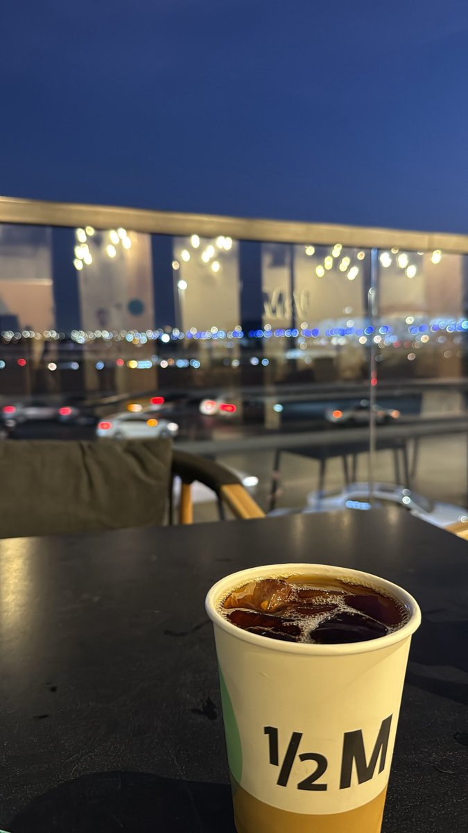 HajRadio's tweet photo. مساء الـ ياارب بأقرب وقت أصدح للعالم بقول فاروق جويدة: "وغفرتُ للأيام كل خطيئةٍ وغفرت للدنيا وسامحتُ البشر" https://t.co/faKF98iIm2