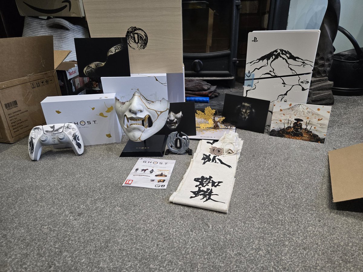 Syphveir's tweet photo. Not yugioh or card games but this came out today 

Super excited. https://t.co/NPHbLAuJ62