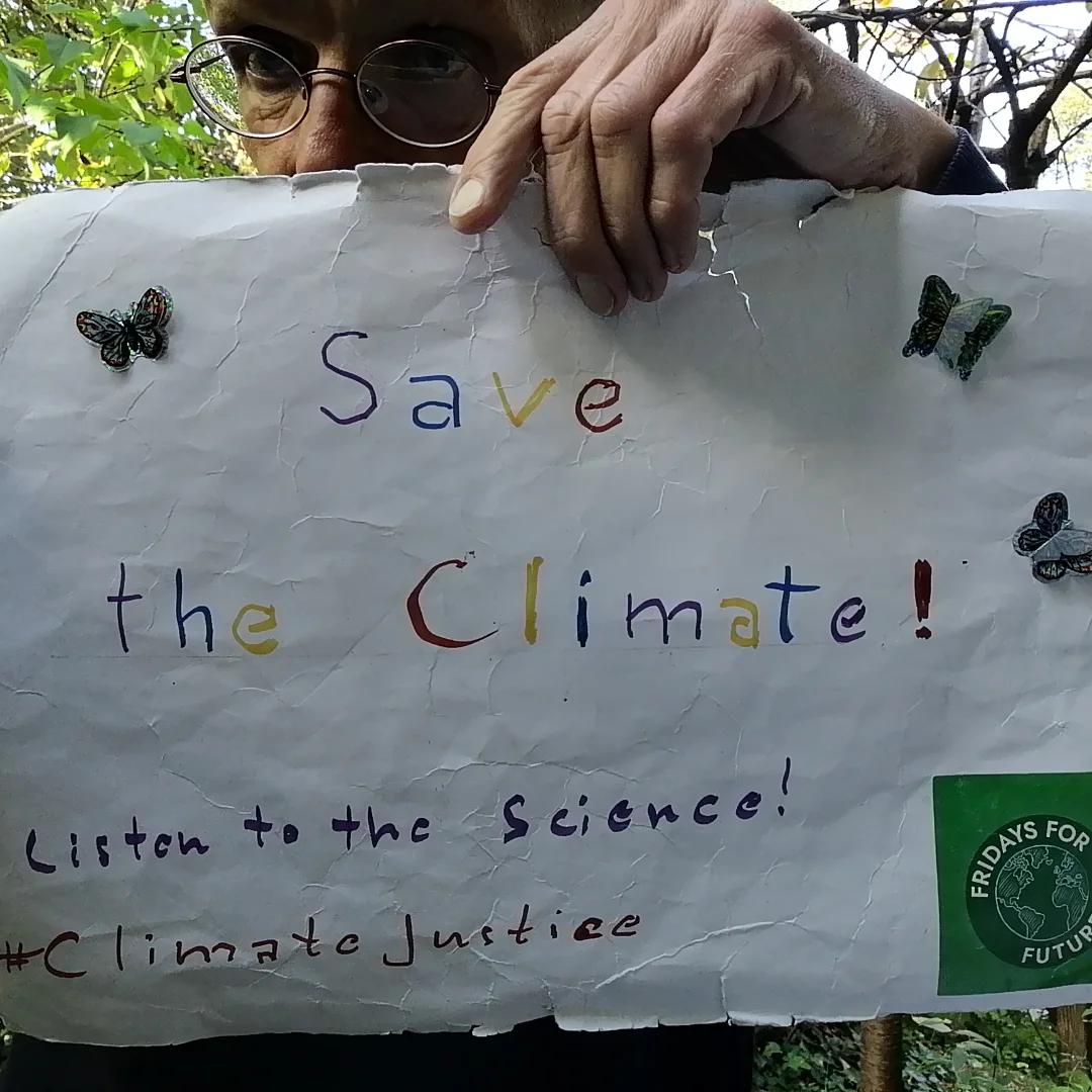 endelstamberg's tweet image. #ClimateStrike Week 314

#FightFor1Point5 Week 249

What we demand is very urgent #ClimateActionNow!
❤️ ☮️ 🌍 🌏 🌎 💧 🌳 🌱 🌿 🌺 🌼 🏵️ 🌻 🌞 🦋

#ClimateStrikeOnline #FreePalestine🇵🇸 #FreeCongo 🇨🇩 #FreeSudan🇸🇩 #FreeYemen🇾🇪 #EndClimateImperialism #twiff #FFFMapSolidarity