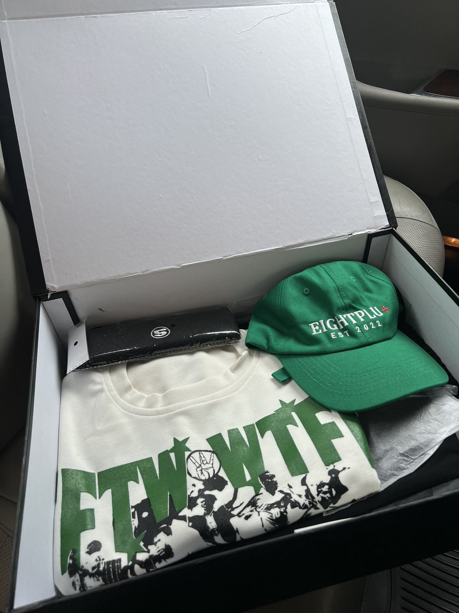 primeriesafrica's tweet photo. Big love to @9ineinc @UXLegacy @seventeenfrnds @planetsocarvin @eightplux and @FIENDS_FTW, y’all made this giveaway possible! 

Happy Independence from us all 🫶🏾🇳🇬 https://t.co/hWkurESK0U