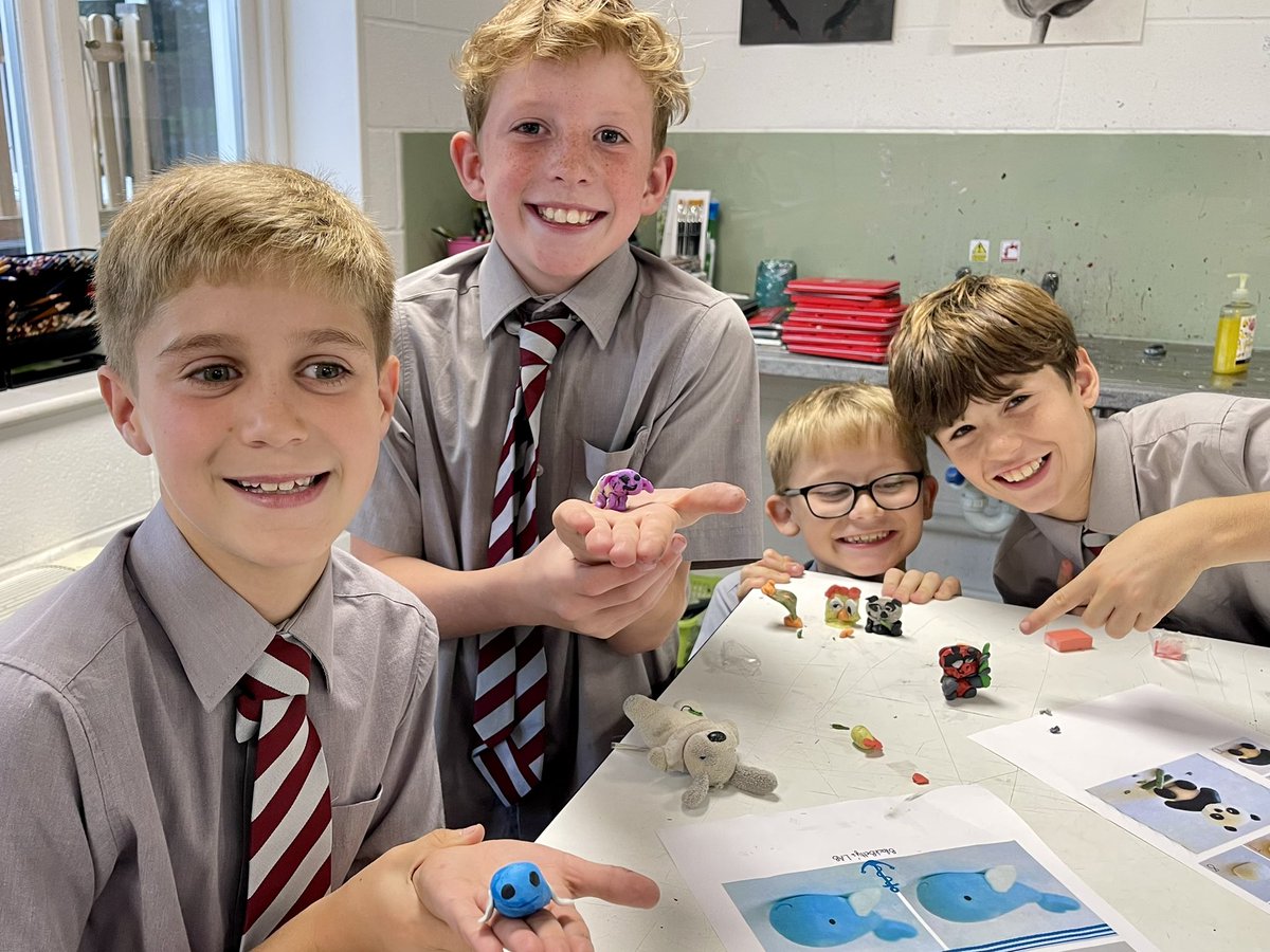 <a href="/winterfoldhs/">Winterfold School</a> Year 6 Prep clay modelling with the <a href="/WinterfoldArt/">WHS Art Dept</a> and the Y6 Tutor Team 🐸🐥🐼