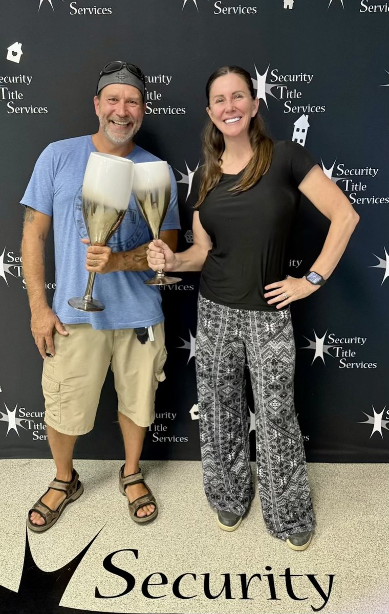 DNAProperties's tweet photo. Congrats to my client Scott on another successful flip + closing at 2563 Harlan St, Indianapolis! 🏡✨

Proud to be part of the journey and excited to see more incredible projects ahead.

#IndianapolisRealEstate #JustClosed #HouseFlipping #IndyHomes https://t.co/EBfWpPWJFM