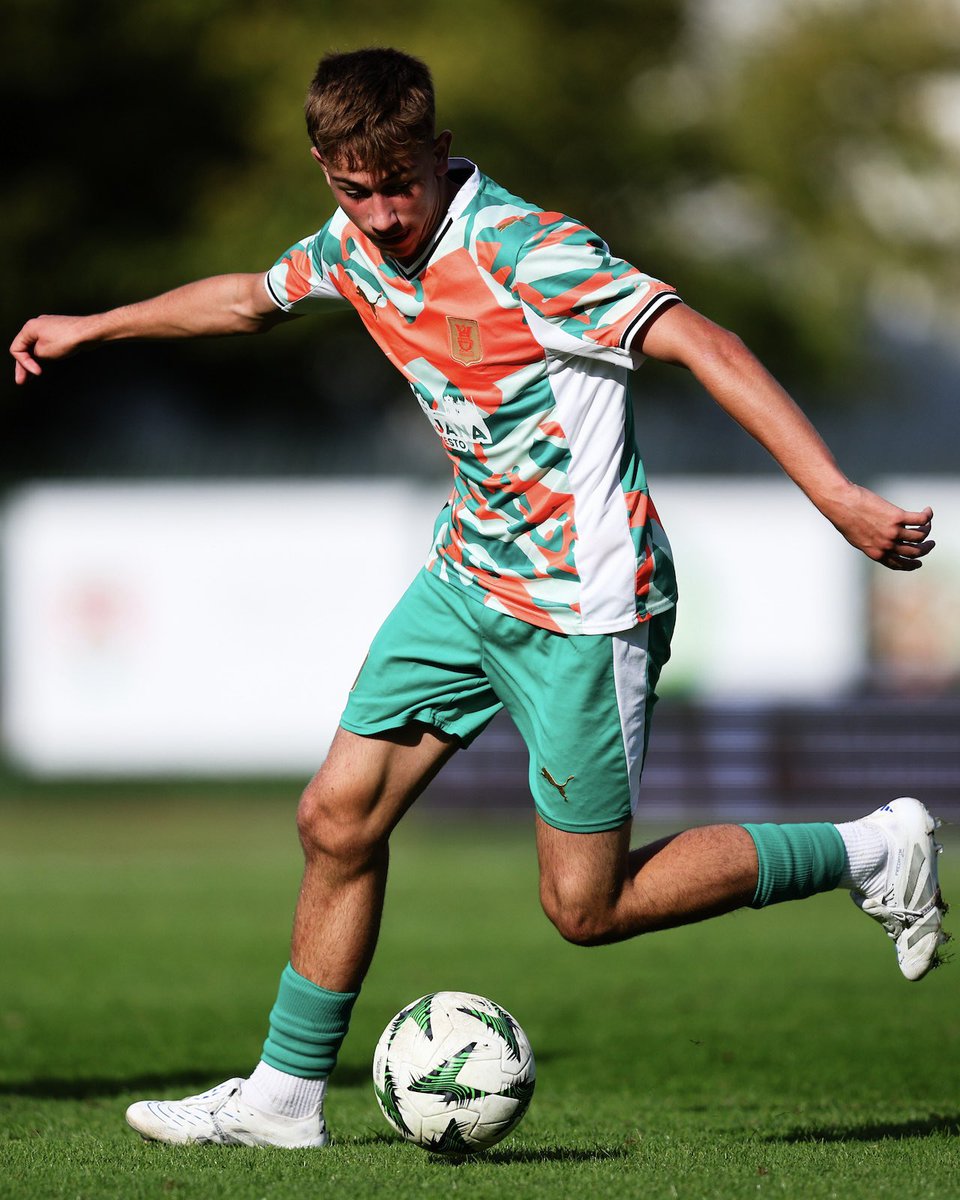 nkolimpija's tweet photo. 🙌🏼 Zmago na večnem derbiju oplemenitili s tremi točkami proti Muri!
U19: Mura 2-3 Olimpija (Aćimović, Kukavica, Mohorovičić)
#EonNextGen 💚 https://t.co/CaWXSqxshi