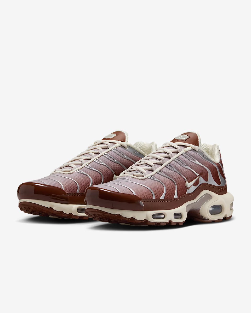 CaminoTV's tweet photo. une tn nike chocolaté à moins de 100€ et jusqu'au 47 c'est pas tous les jours

https://t.co/HXN8xJCkGl https://t.co/0SWcvjCUQZ