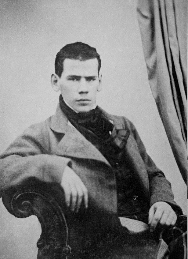 vorchunya21veka's tweet image. Встал в 6, поехал купаться... 

Шлялся по саду со смутной, сладострастной надеждой поймать кого-то в кусту. Ничто мне так не мешает работать, поэтому решился где бы то и как бы то не было завести на эти два месяца любовницу.

Лев Толстой 
5 июня, 1856 г. 

Жизнь в дневниках