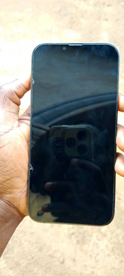 HumbleDeclutter's tweet image. Item: iPhone 13 pro max (256gb) 92% BH
Price: 670k
Location: Eleyele-Ologuneru, Ibadan
Defect: None. Few months used