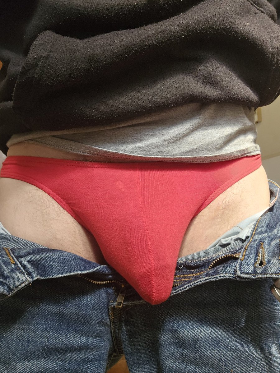 Undies Freak tweet media