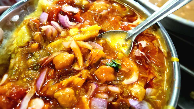 NDTVFood's tweet photo. Street-Style Ragda Chaat Recipe: How To Make Mumbai's Favourite Chaat At Home
https://t.co/Ff3R0f7qS5
#ragda #chaat #mumbai https://t.co/3kkyYteeny