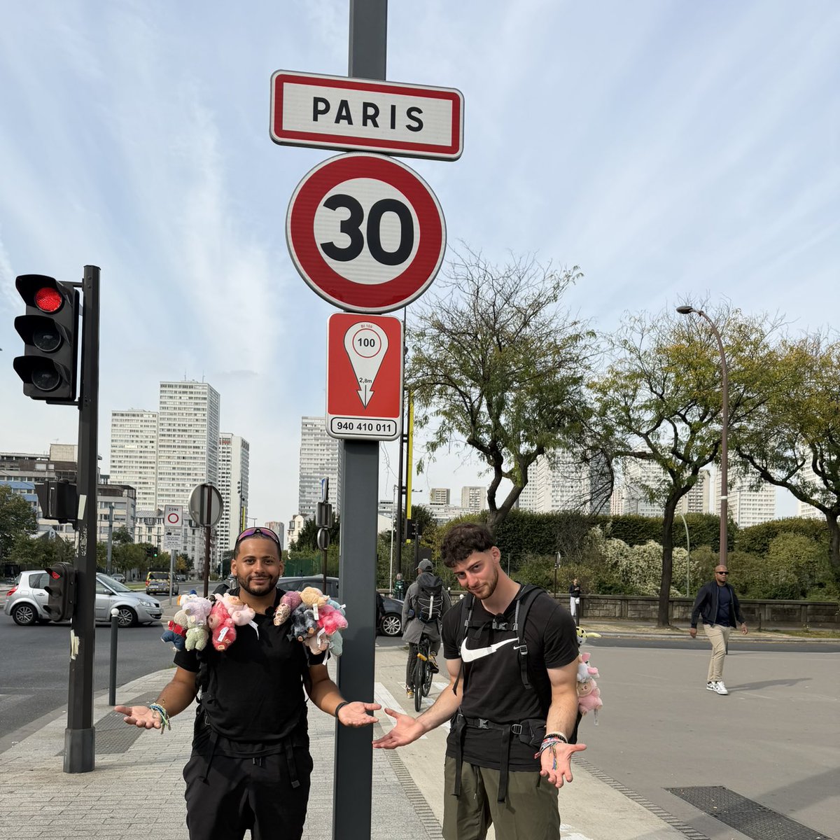 Waldenx__'s tweet photo. ⚡️THREAD⚡️

Les meilleurs moments de l’aventure NICO &amp; BYILHAN👇 https://t.co/651rcFE8Ml