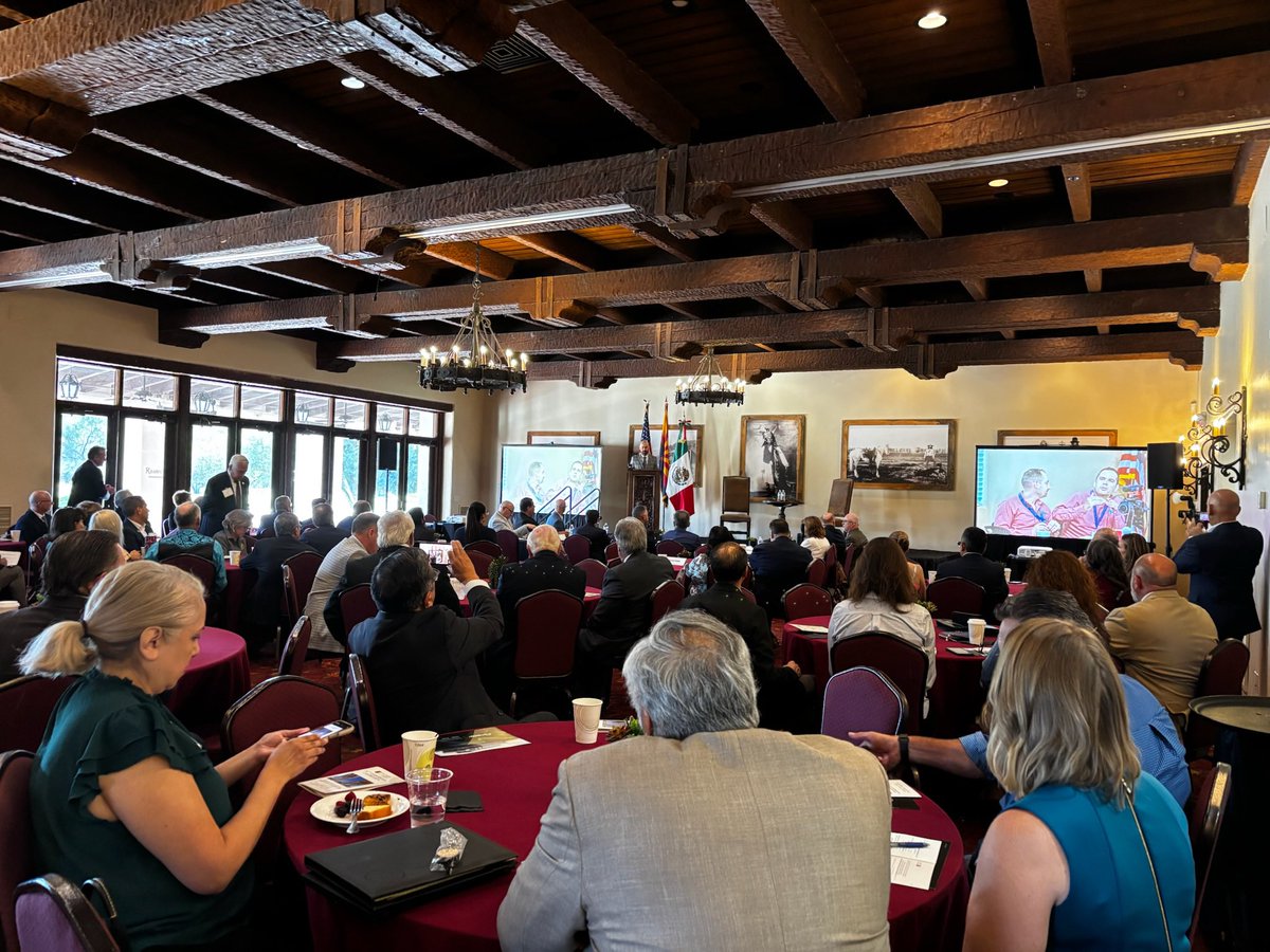📍 The stage is set for the Greater Nogales Santa Cruz County Port Authority’s 20th Anniversary Celebration! Leaders and partners gather to honor two decades of border progress. #Nogales20
