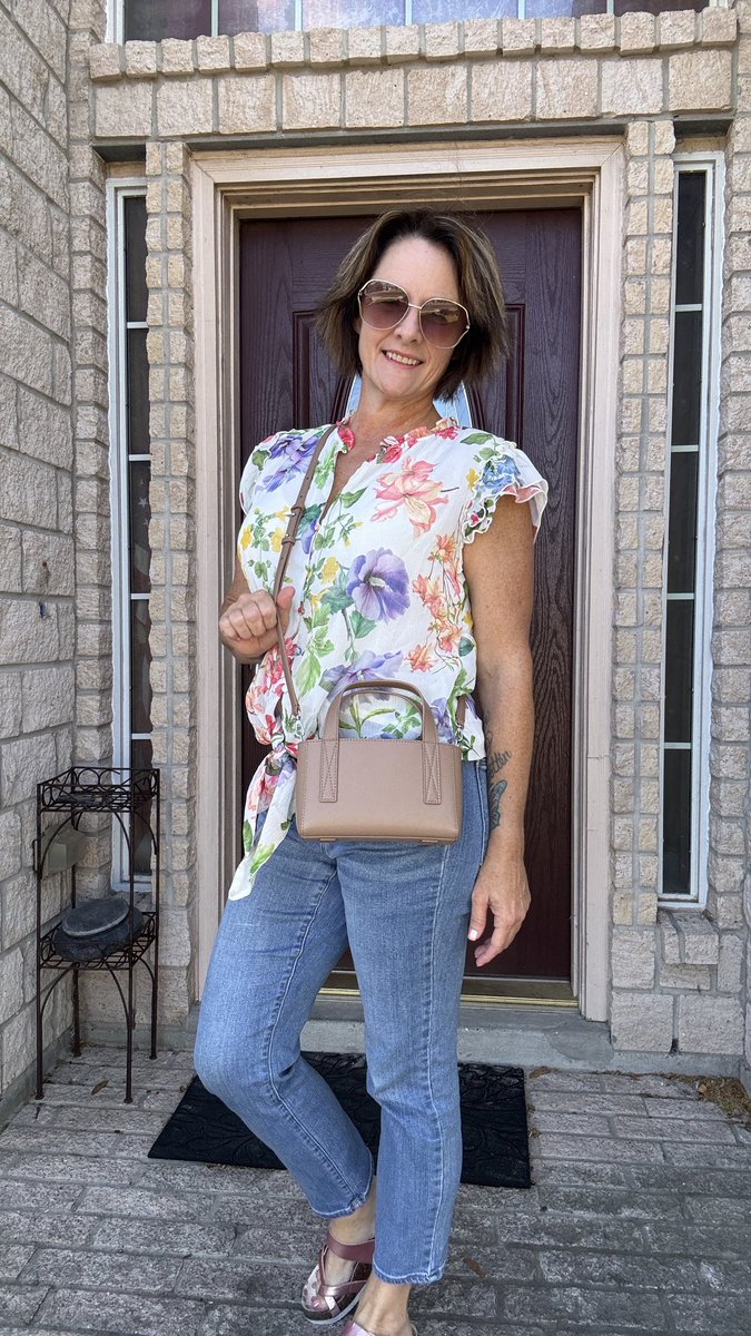 leeann_foxugc's tweet image. UGC has definitely kicked me out of my comfort zone - here’s to 52 and UGC fabulous! #UGCcreator #ugcexample