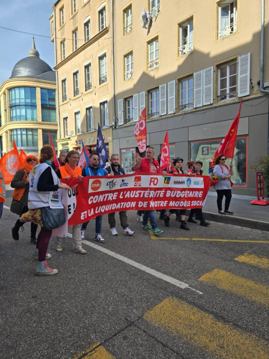 cftcemploi's tweet photo. Aujourd'hui, les adhérents CFTC étaient dans la rue pour dire non aux réductions de postes et de budget à France Travail ! Pour de bonnes conditions de travail pour les collègues et un service de qualité aux usagers ! #francetravail @SyndicatCFTC @cftcpse https://t.co/L0CtevyEWQ