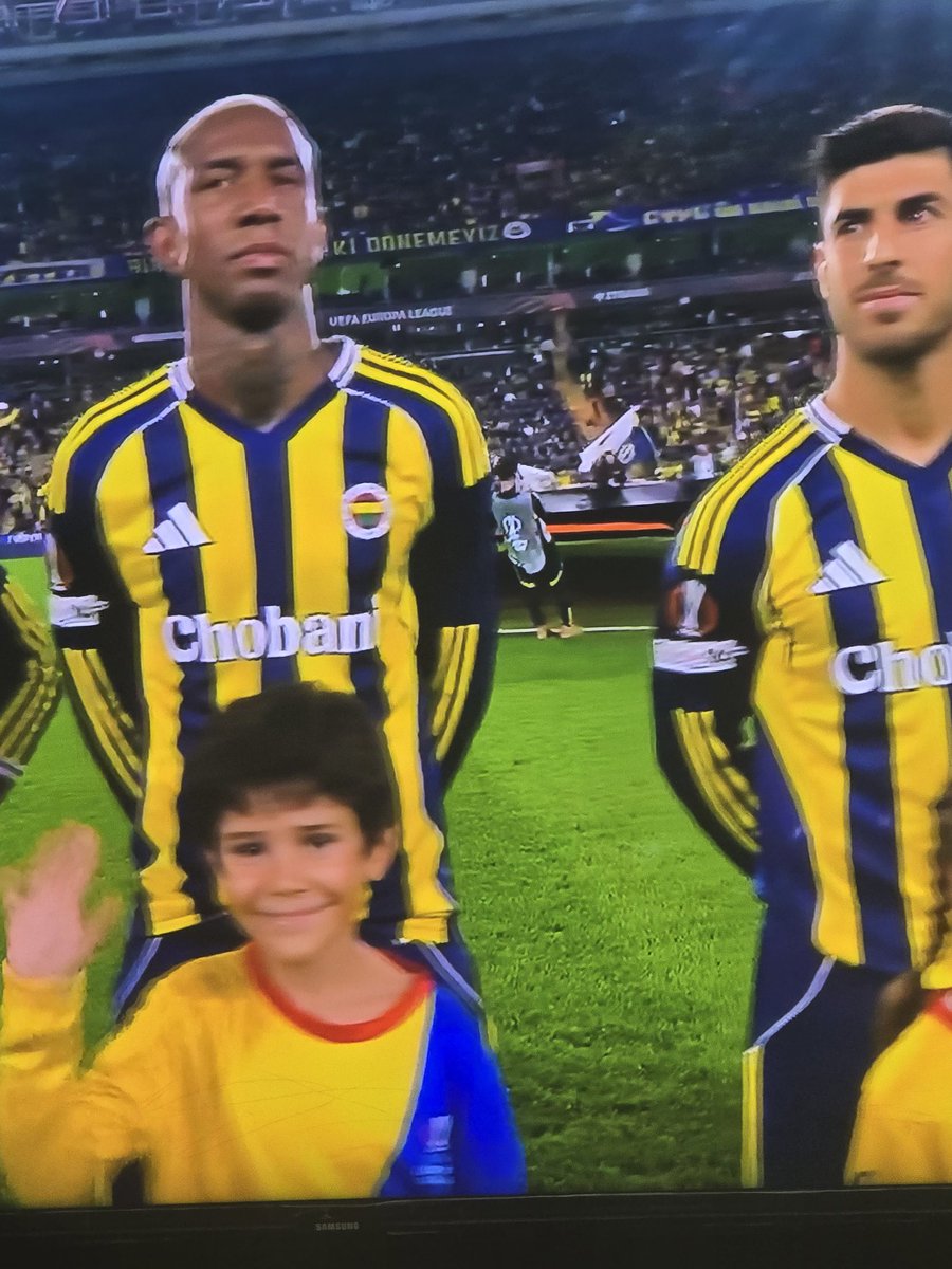 صناعة اسيست تاريخي من ٩٤ ، لاتفوتك المباراة <a href="/lahorrass/">لاهور 💙7💛</a>