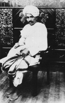 Mohab693's tweet photo. Believe it or not, today is officially the International Day of Non-Violence. In India, it's called Gandhi Jayanti, the celebration of the Mahatma's birthday. The great man is still way ahead of us, obviously... https://t.co/xRne1tOwlm