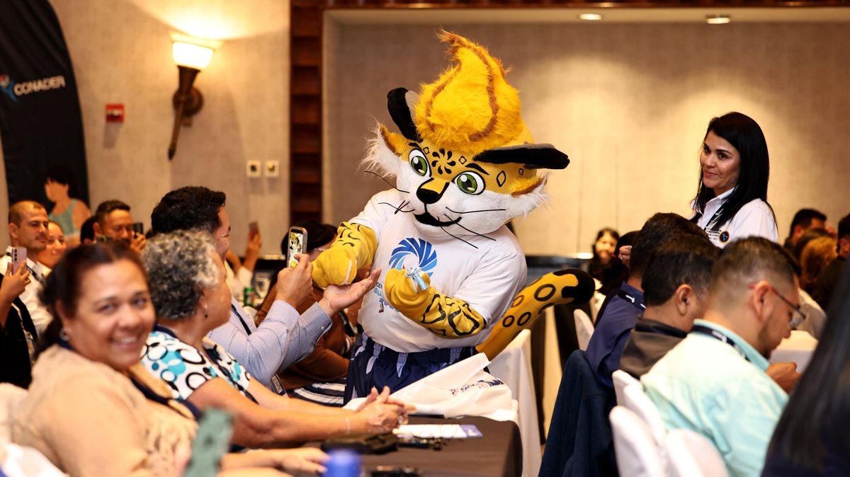 💙🤓 Ayer inició el XXX Congreso Panamericano y XII Congreso Centroamericano de Medicina del Deporte Guatemala 2025, con los primeros expositores compartiendo los primeros temas.

👉📸 flic.kr/s/aHBqjCw8xQ

#PasiónPorGuatemala #Guatemala #Congreso #Medicina #Deporte