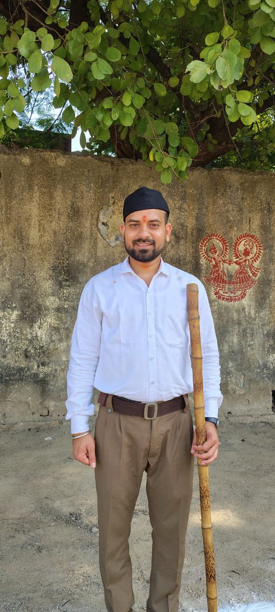 Nishant502's tweet photo. राष्ट्रीय स्वयंसेवक संघ की स्थापना के शताब्दी वर्ष एवं विजयादशमी के पावन पर्व की हार्दिक शुभकामनाऐं 
#RSS100Years https://t.co/zfCBed4sN9