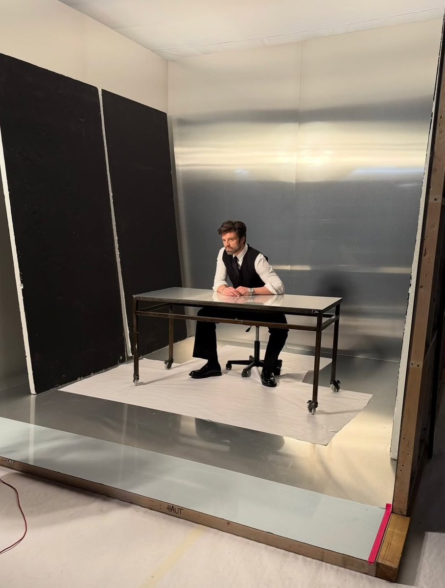 📸| Novas fotos de Sebastian Stan no ensaio fotográfico para a Cartier. 

📲: Michael Fisher via Instagram.