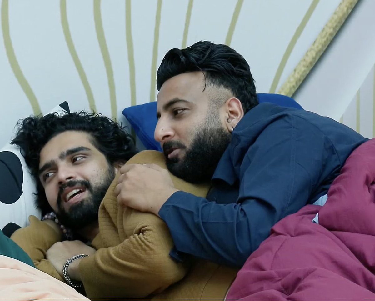 VenomInMyVein_s's tweet photo. What comes to your mind when you see these two?
Mine 👇

• Racist 
• Narcissist 
• Sadist
• Hypocrite
• Jealous

Honestly, bas negativity hi chhalkti hai in dono se 😡

Your turn tell me yours 👇

▪︎ #AbhisekhBajaj ▪︎ #SherDilFam ▪︎ #BiggBoss19 ▪︎ #BB19 ▪︎ https://t.co/ppJeWk6hHe