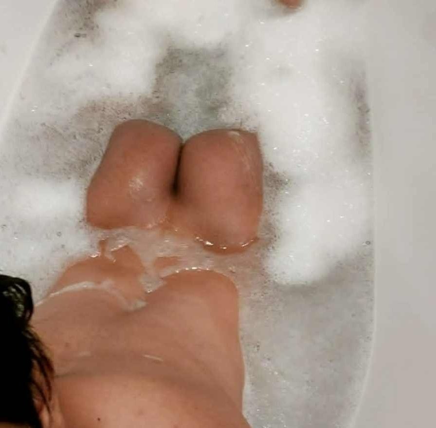 Anyone in kannur ...my 🍑 was waiting 😍