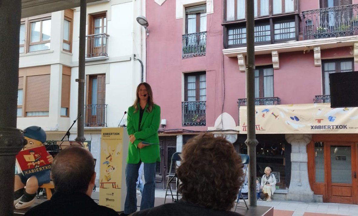 Xabiertxok 100 urte - Mundua euskaratik landuz.
Liburuaren lehen argitalpenaren mendeurrena ospatzen!
<a href="/galtzaundi/">Galtzaundi Tolosaldeko Euskaltzaleen Elkartea</a> #aisialdia #aisia #aisialdieuskaltzalea #tolosa #xabiertxo