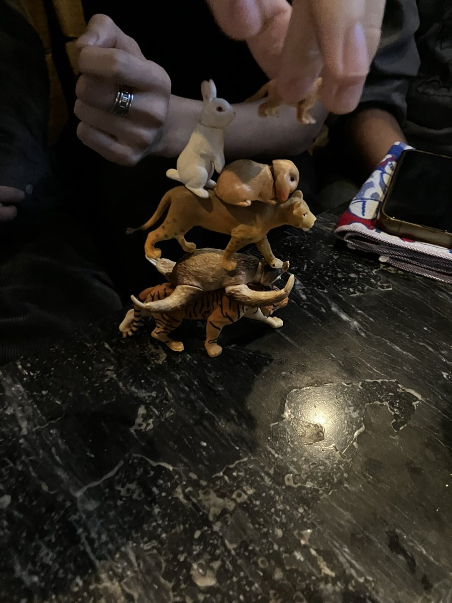リアルどうぶつタワーバトルやってる