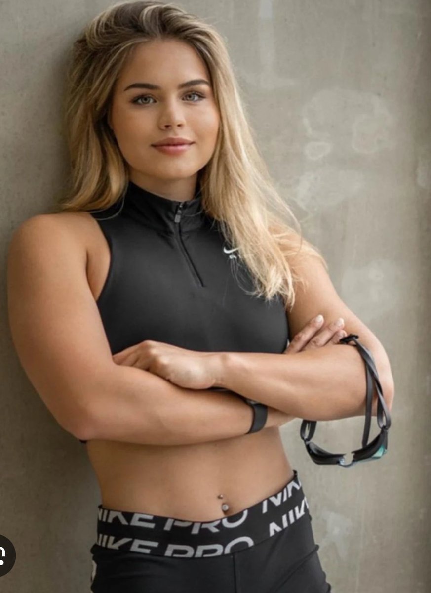 InsideDaHuddle's tweet image. “ Inside The Huddle “ #FantasyFootball Show Presents “ Bank$ Beauty Of The Week “ Paraguay Olympic Swimmer “ Luana Alonso “
#BeautyOfTheWeek #NFL #InsideTheHuddle