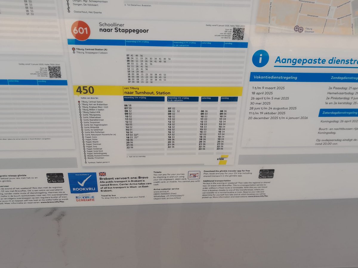 Knullig! Alle informatieborden bij het Tilburgse busstation vermelden de vertrektijden van een lijn 450 die allang niet meer bestaat. Vanaf januari is er een lijn 45 naar Turnhout die veel vaker rijdt. Is er nou niemand die dit soort fouten even herstelt?