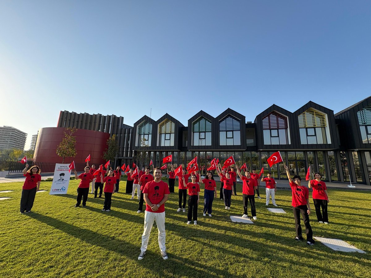 #4EkimdeLÖSEVleAnıtkabirde