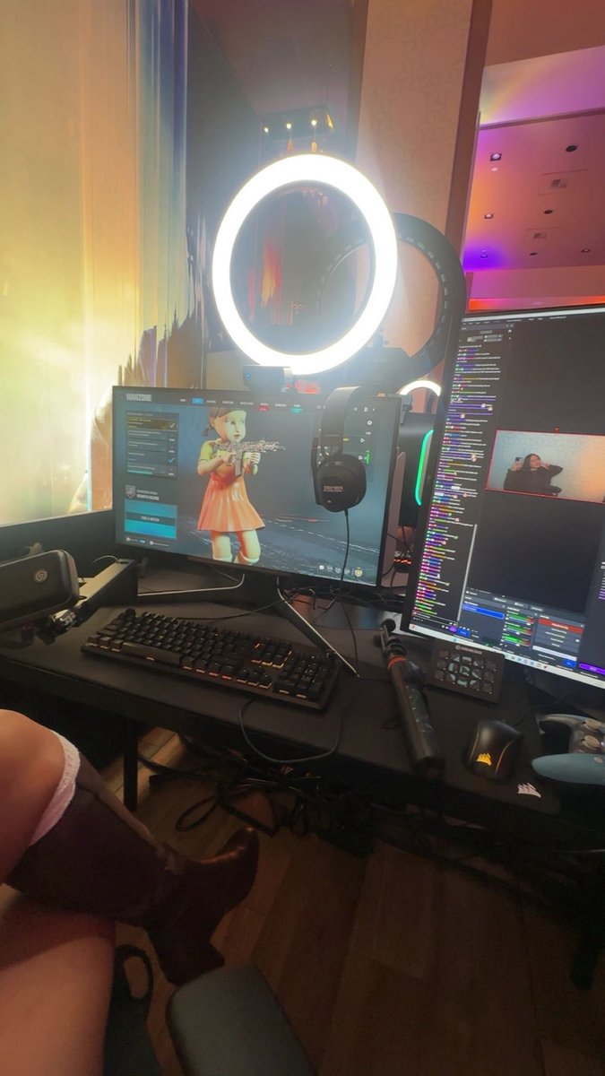 SoDaisyyy's tweet image. So sad #codnext is over but SUPER grateful I got to experience this 🥹 still feels like I’m dreaming 😭💕 

Thank you so much @CallofDuty for the invite 🧡