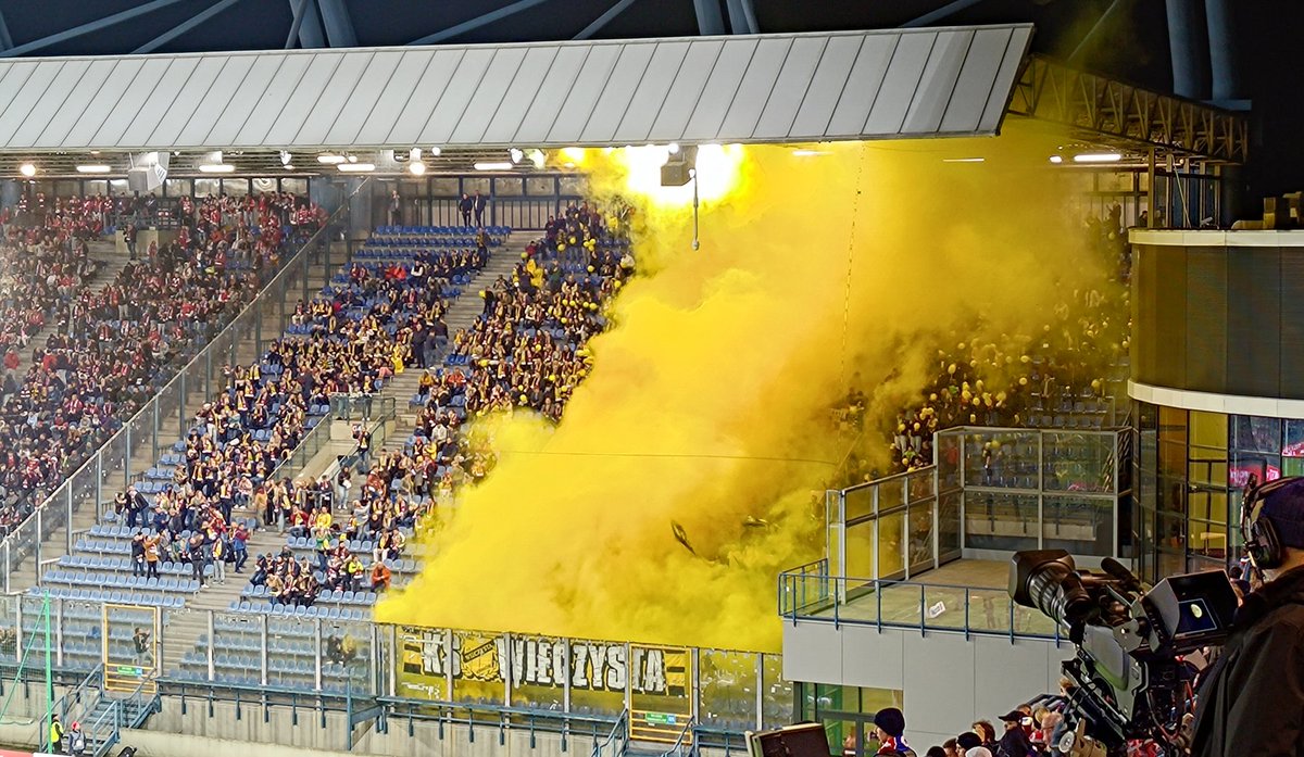 1Liga_Room's tweet image. Kibice @wieczysta #WIEWIS